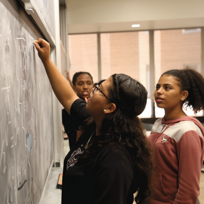 BoSTEM hosts its summer camp in a MIT classroom